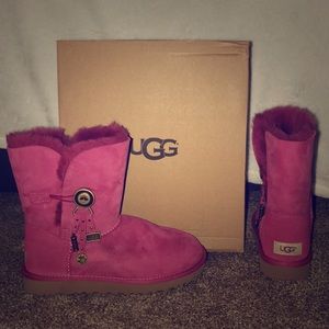 Pink UGG boots, NEVER USED!